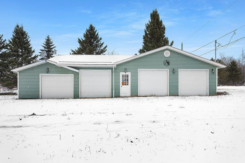 









32


Ch. Jean B. Taylor

,
L'Isle-aux-Allumettes,




QC
J0X1M0

