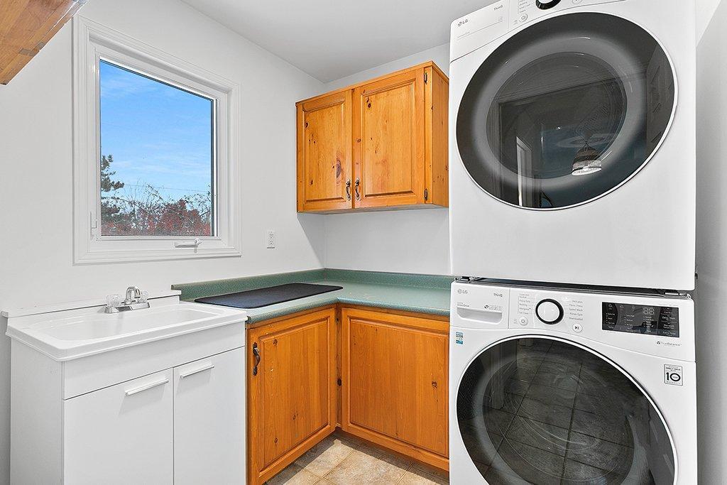 









32


Ch. Jean B. Taylor

,
L'Isle-aux-Allumettes,




QC
J0X1M0

