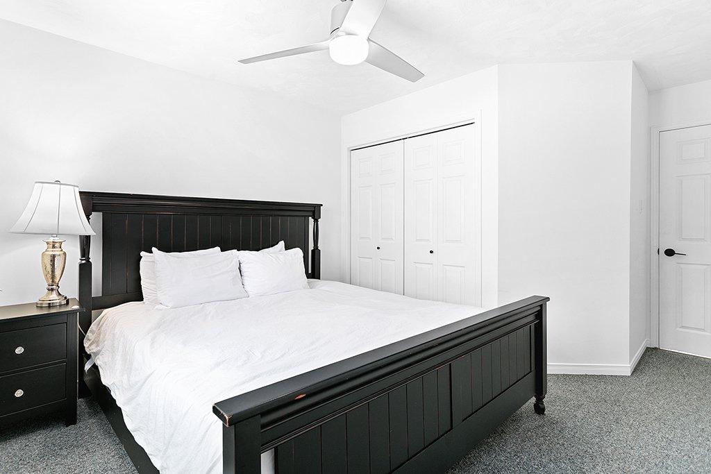 









32


Ch. Jean B. Taylor

,
L'Isle-aux-Allumettes,




QC
J0X1M0

