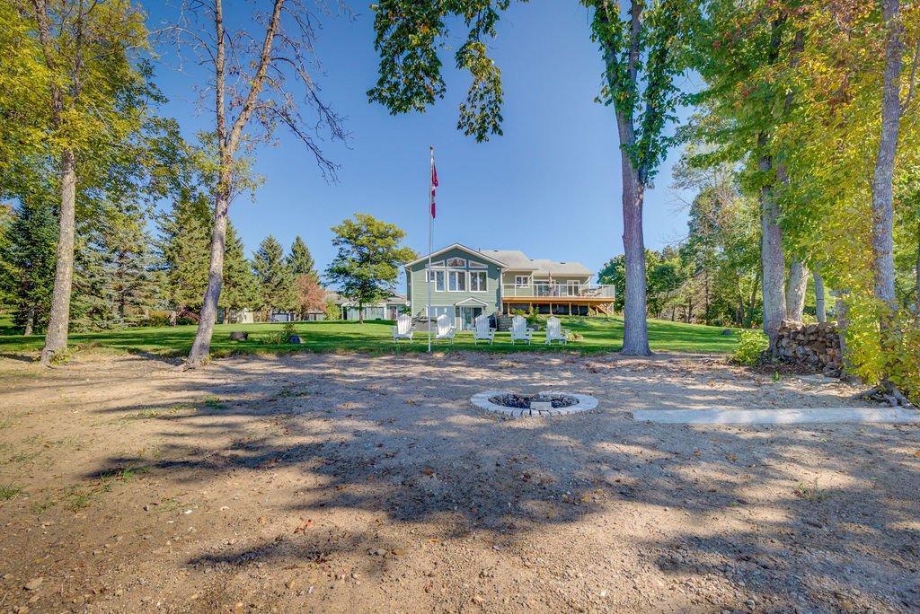 









32


Ch. Jean B. Taylor

,
L'Isle-aux-Allumettes,




QC
J0X1M0

