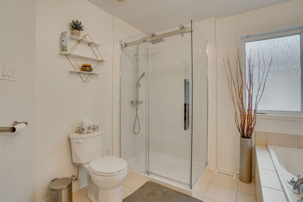 









210


Rue de la Forteresse

,
Gatineau (Masson-Angers),




QC
J8M1Z4

