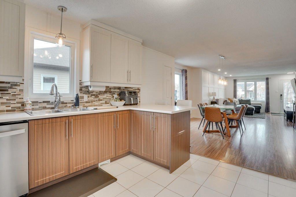 









210


Rue de la Forteresse

,
Gatineau (Masson-Angers),




QC
J8M1Z4

