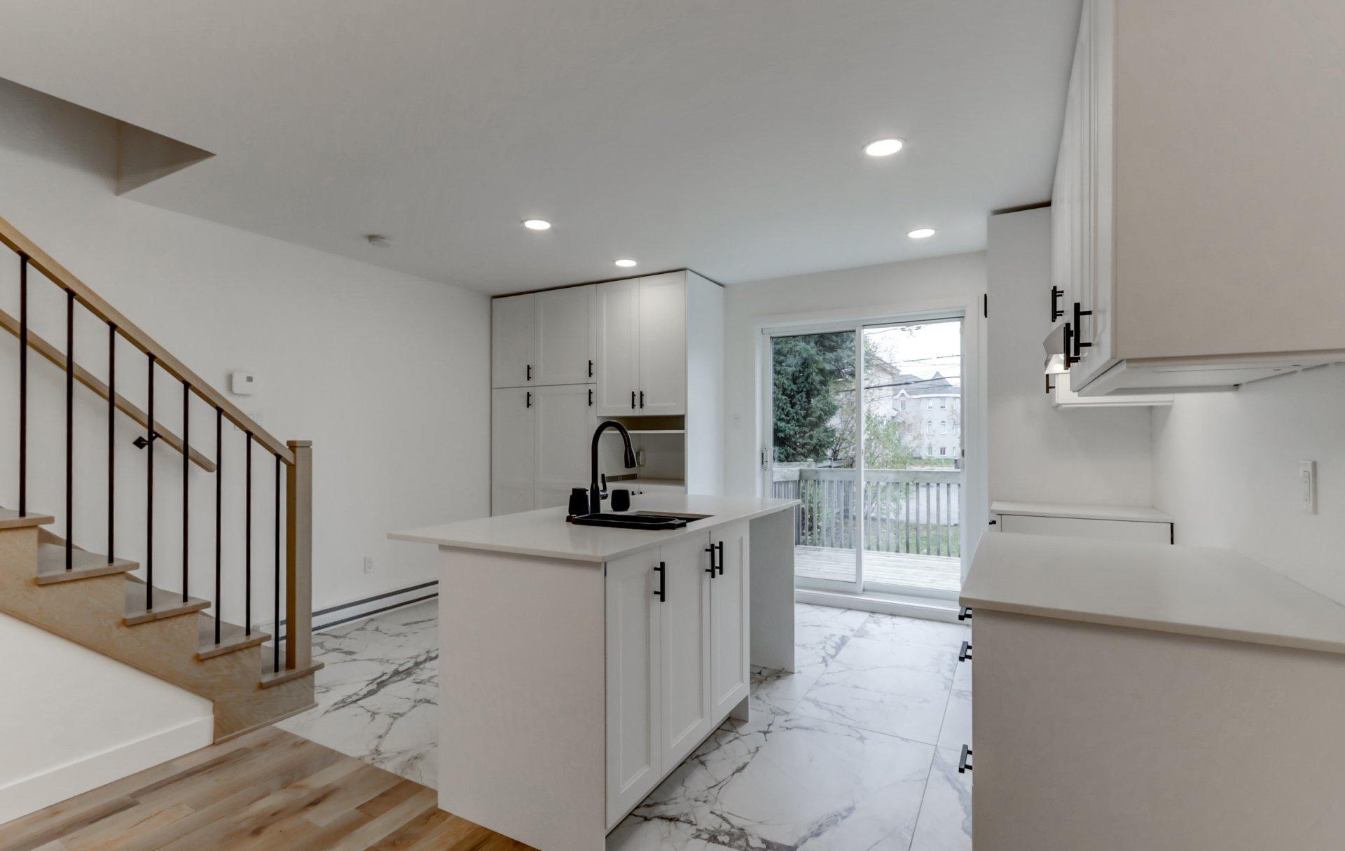 









471


Rue Médard-Bourgault

,
Laval (Sainte-Rose),




QC
H7L5G8

