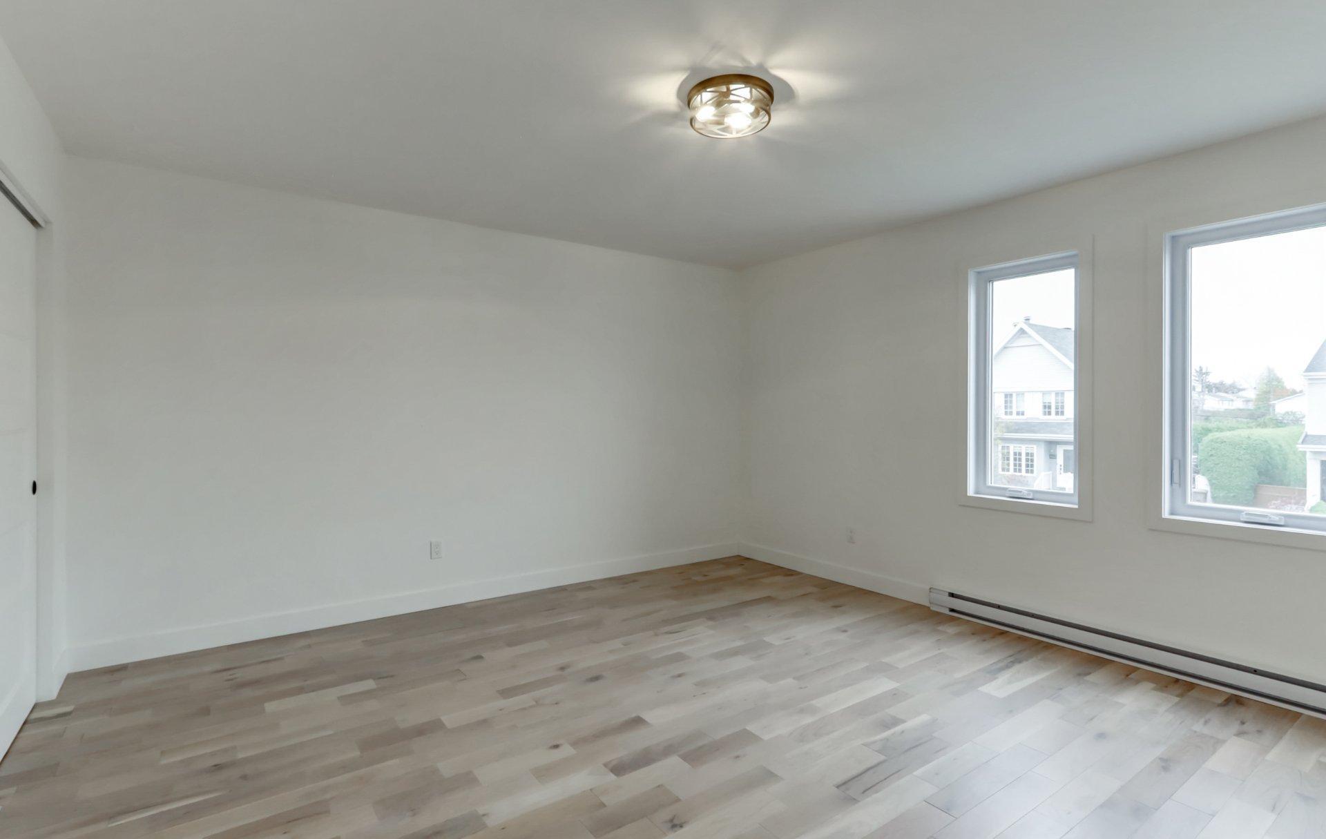 









471


Rue Médard-Bourgault

,
Laval (Sainte-Rose),




QC
H7L5G8

