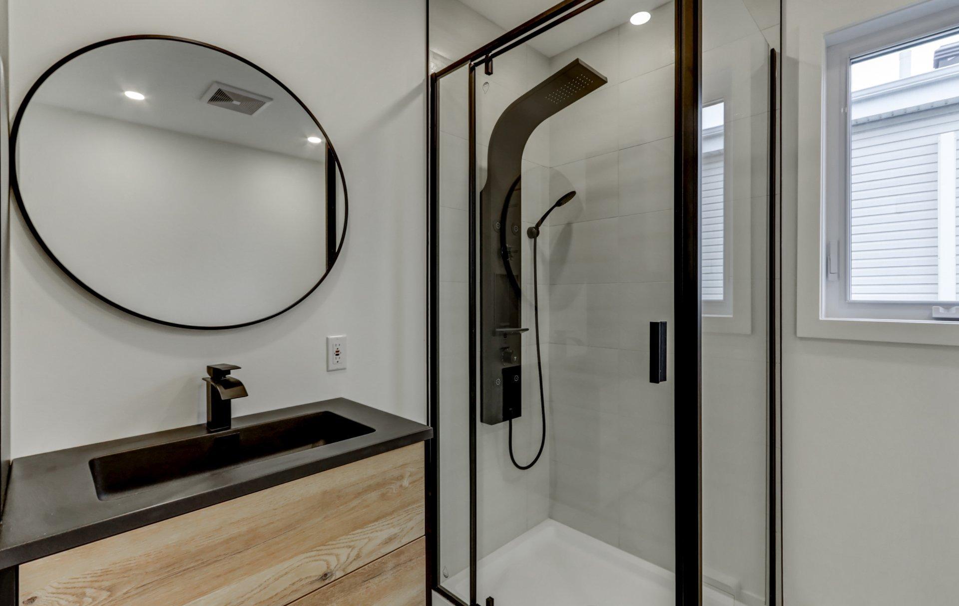 









471


Rue Médard-Bourgault

,
Laval (Sainte-Rose),




QC
H7L5G8

