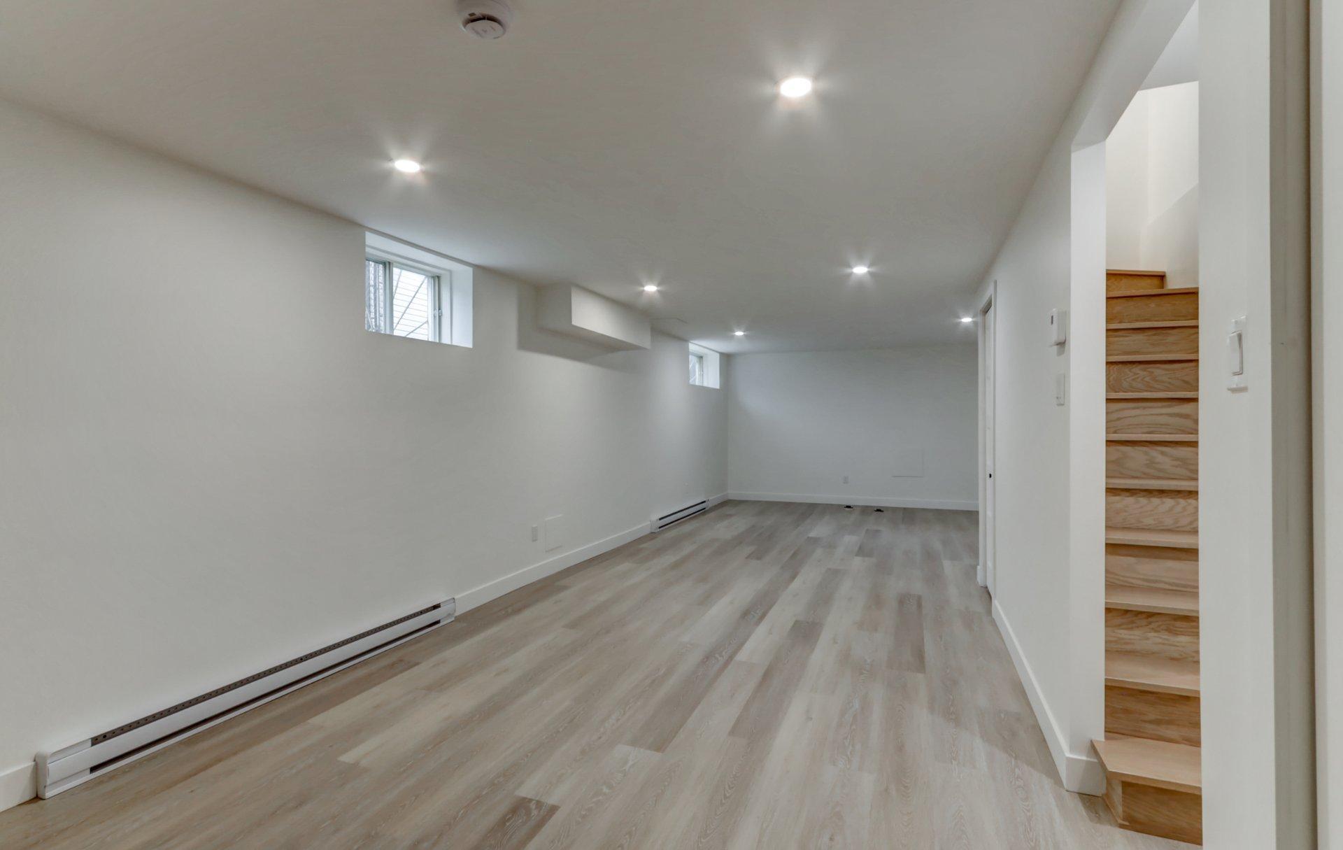 









471


Rue Médard-Bourgault

,
Laval (Sainte-Rose),




QC
H7L5G8

