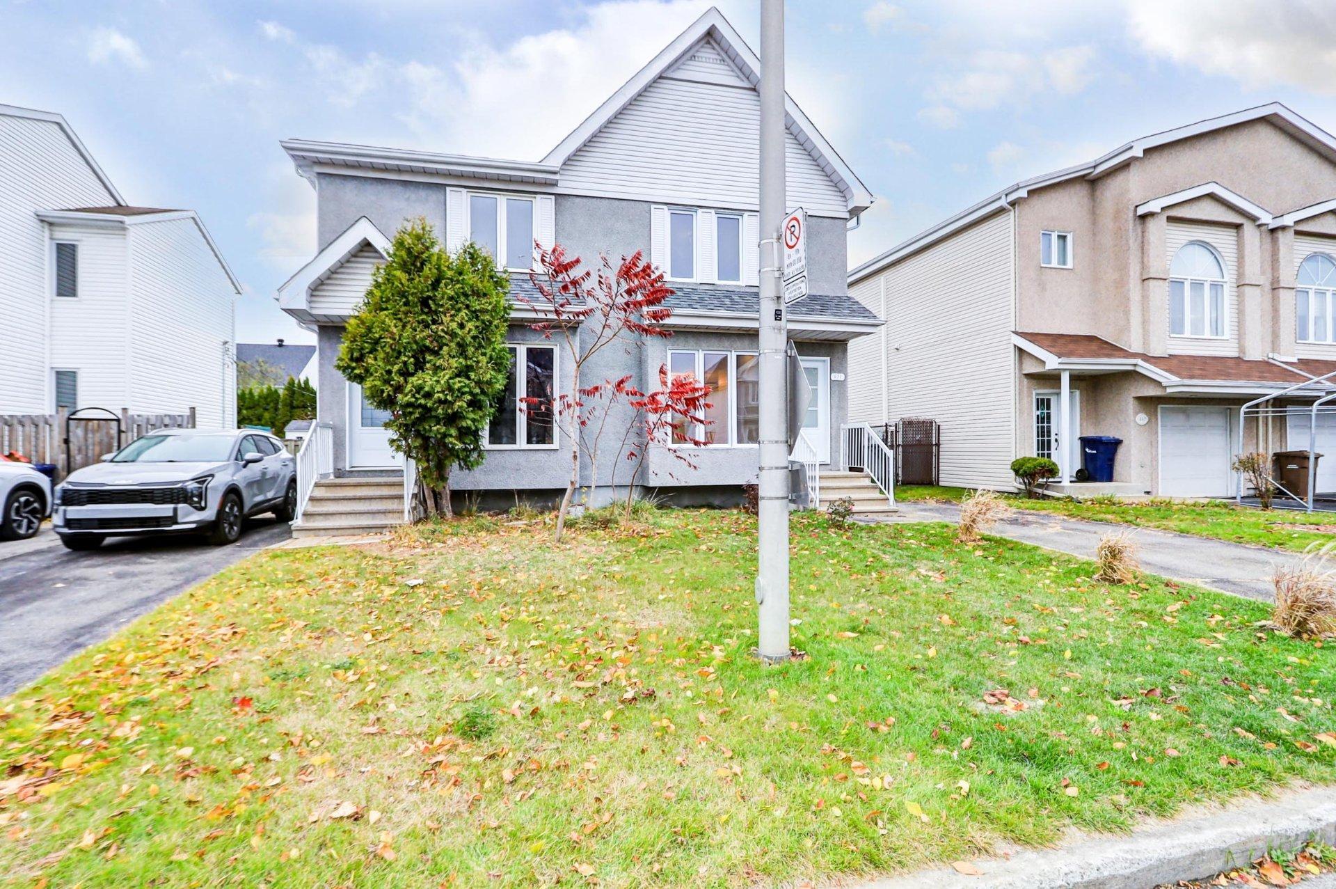 









471


Rue Médard-Bourgault

,
Laval (Sainte-Rose),




QC
H7L5G8

