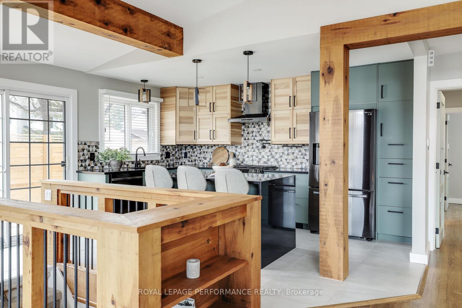 












2320 NERTA STREET

,
Ottawa,




Ontario
K1G1E5

