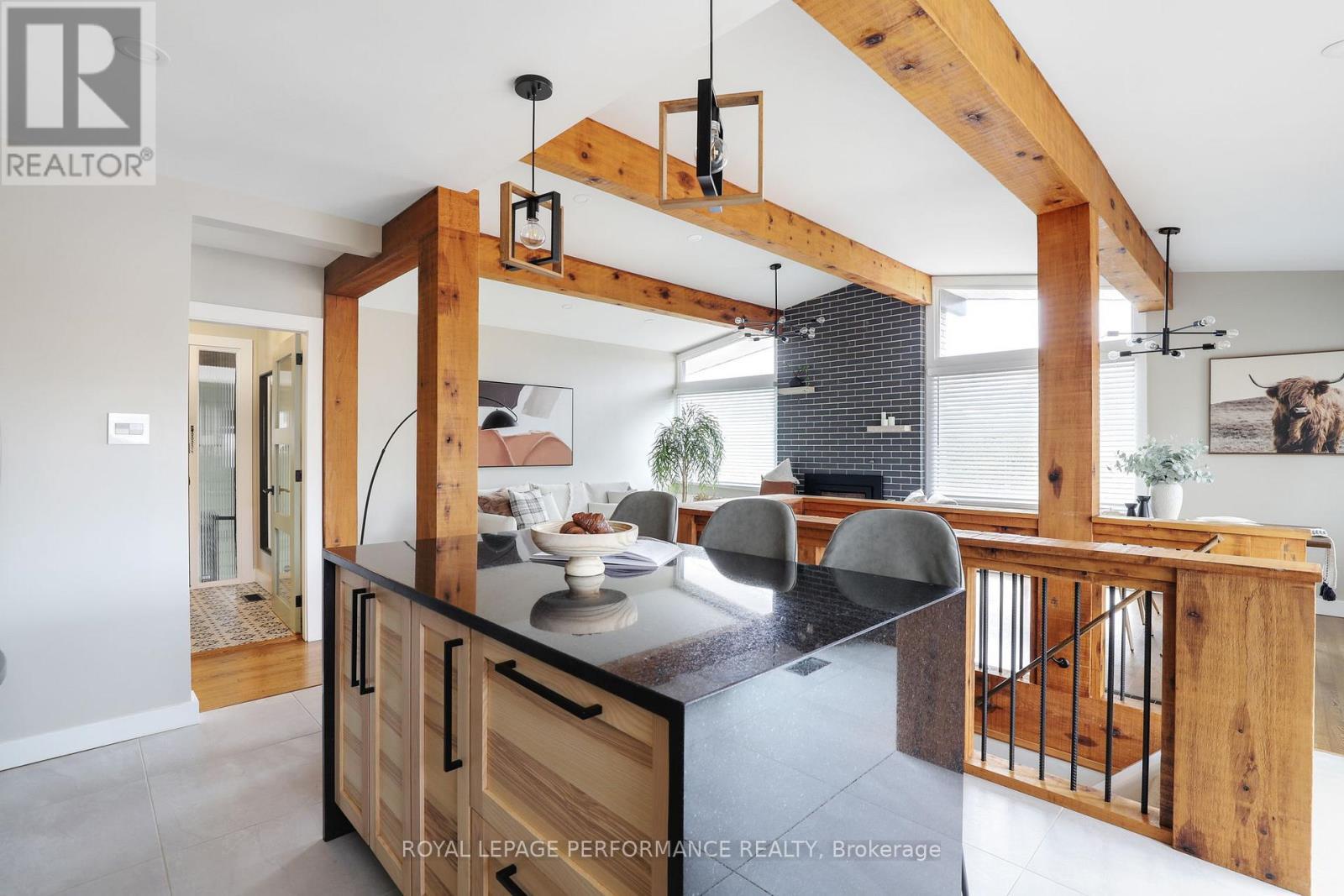 












2320 NERTA STREET

,
Ottawa,




Ontario
K1G1E5

