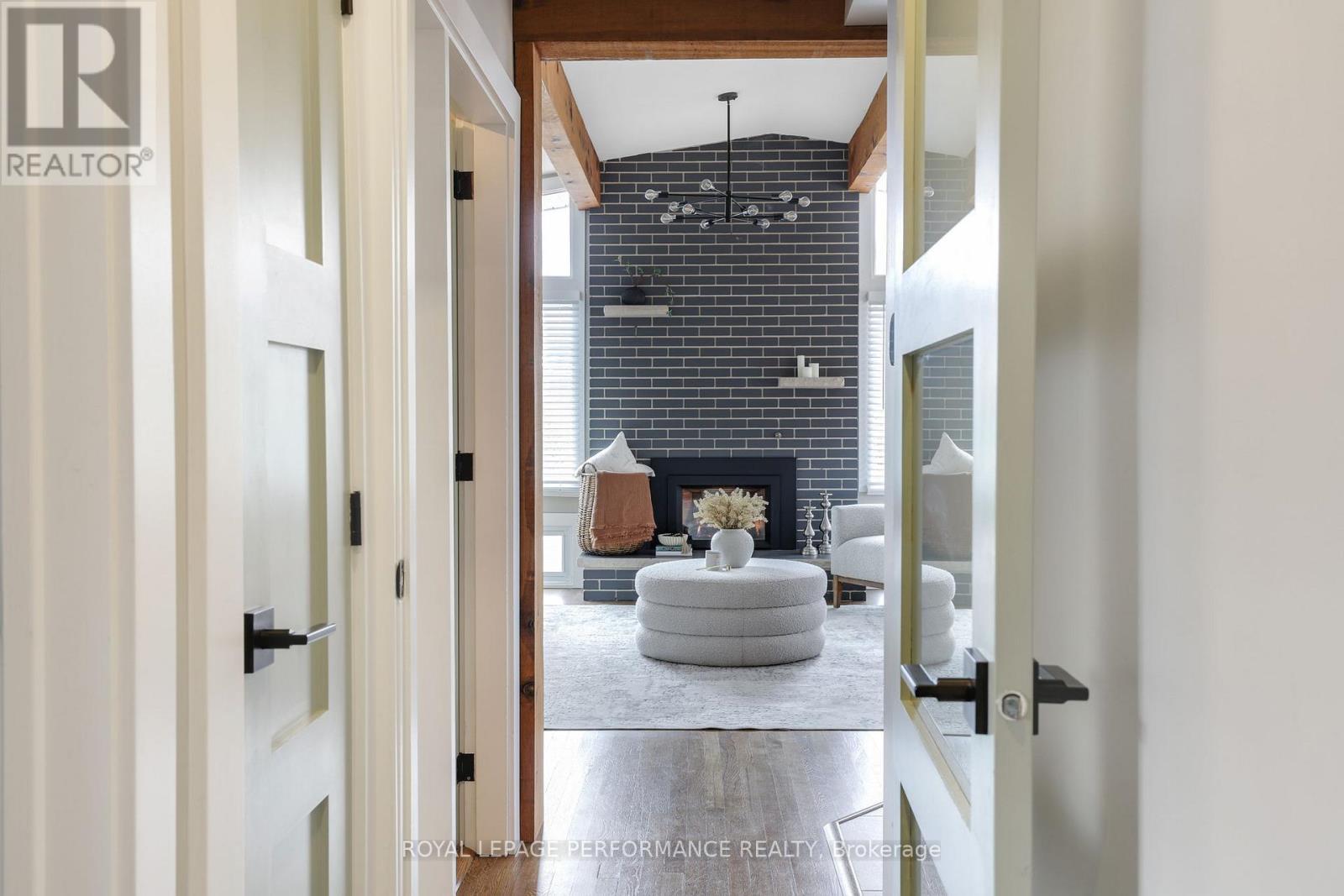 












2320 NERTA STREET

,
Ottawa,




Ontario
K1G1E5

