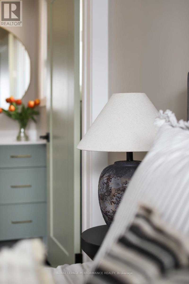 












2320 NERTA STREET

,
Ottawa,




Ontario
K1G1E5

