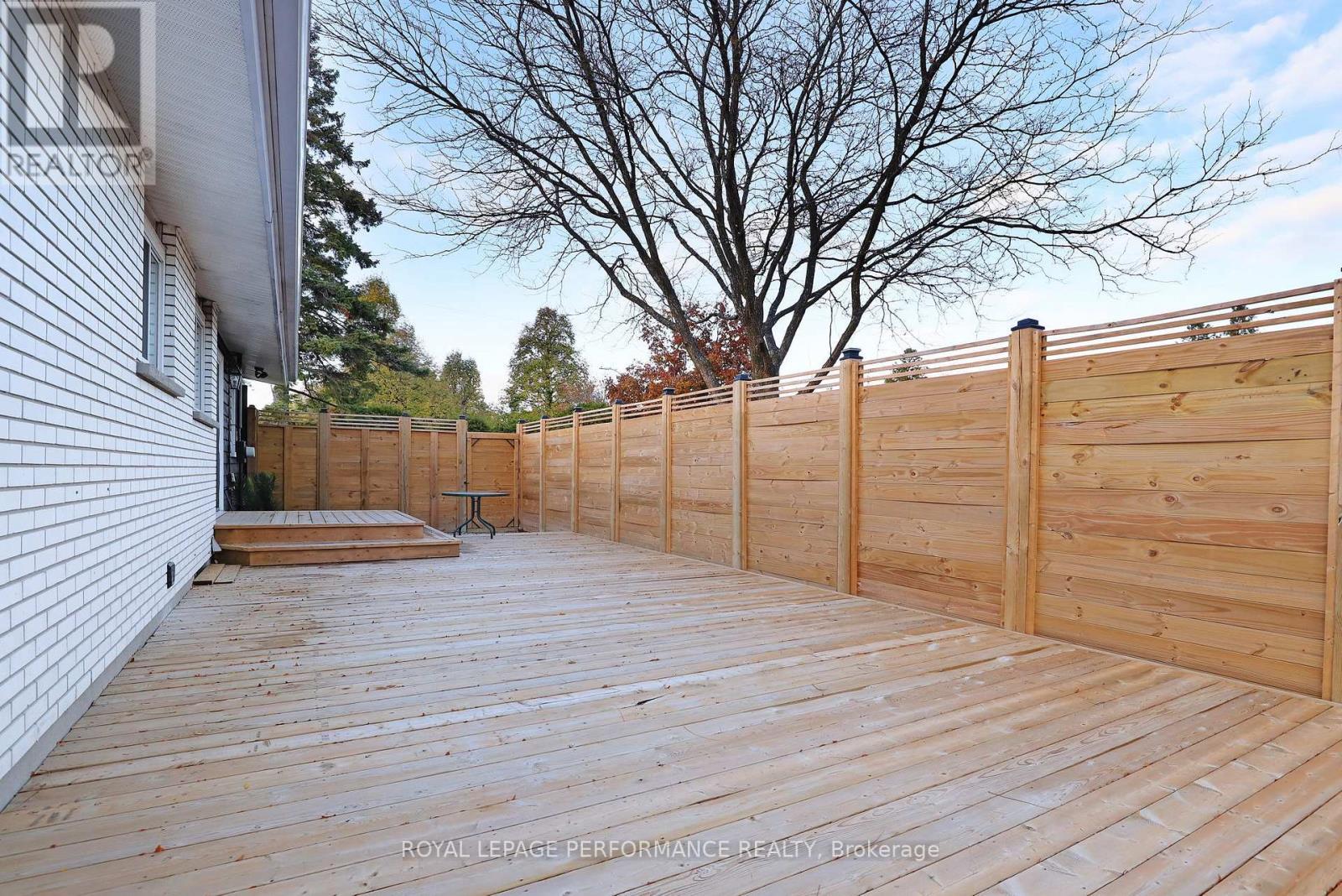 












2320 NERTA STREET

,
Ottawa,




Ontario
K1G1E5

