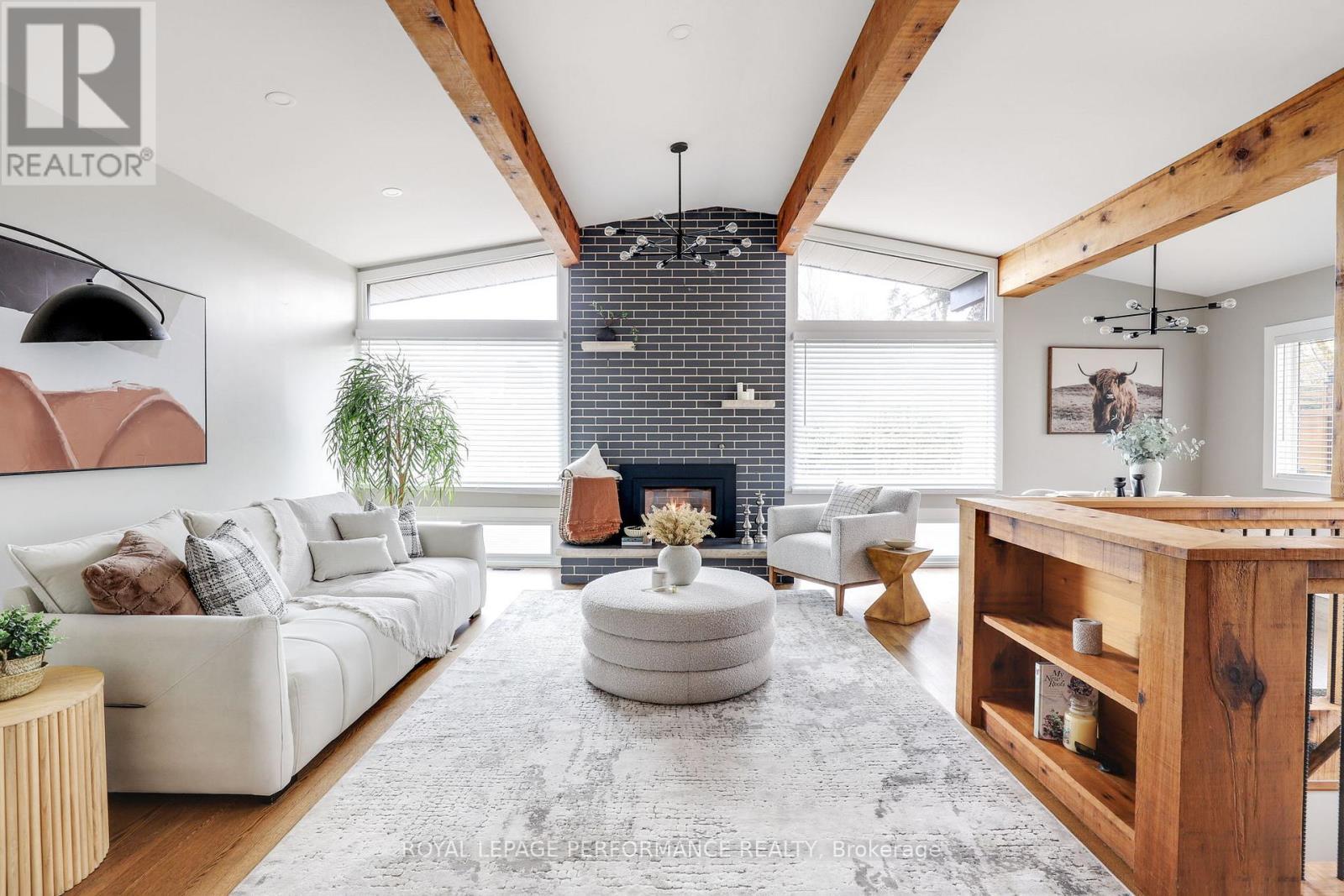 












2320 NERTA STREET

,
Ottawa,




Ontario
K1G1E5

