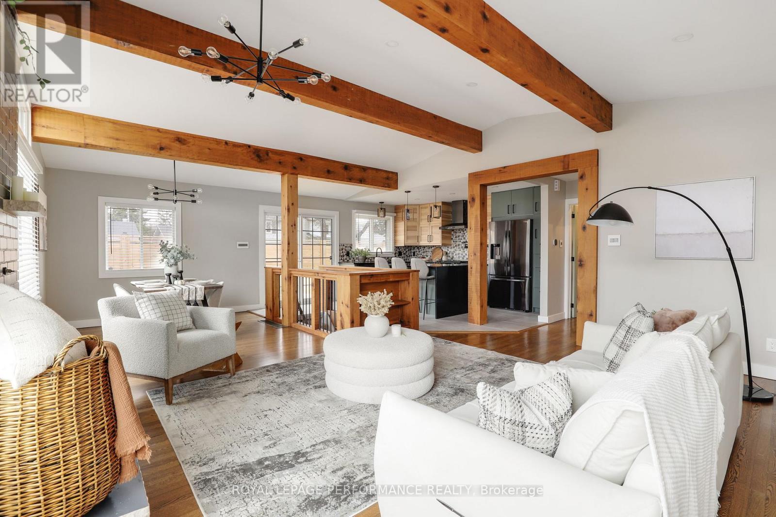 












2320 NERTA STREET

,
Ottawa,




Ontario
K1G1E5

