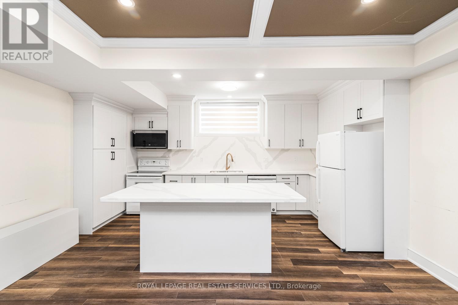 












BSMT - 166 CONCESSION STREET

,
Hamilton,




Ontario
L9A3B6

