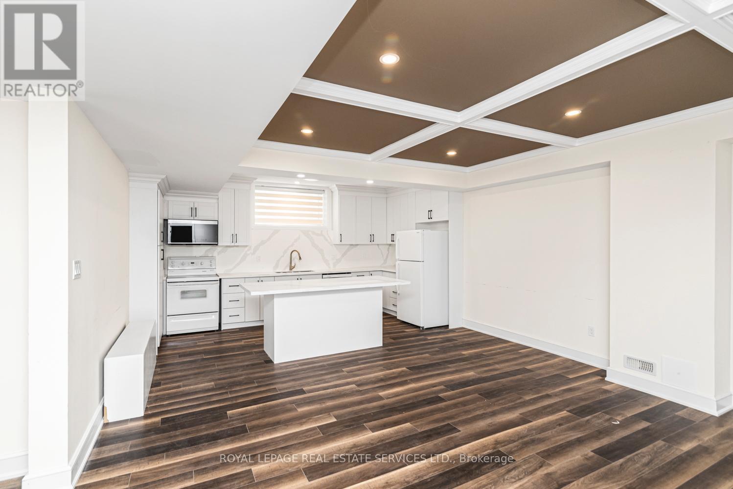 












BSMT - 166 CONCESSION STREET

,
Hamilton,




Ontario
L9A3B6

