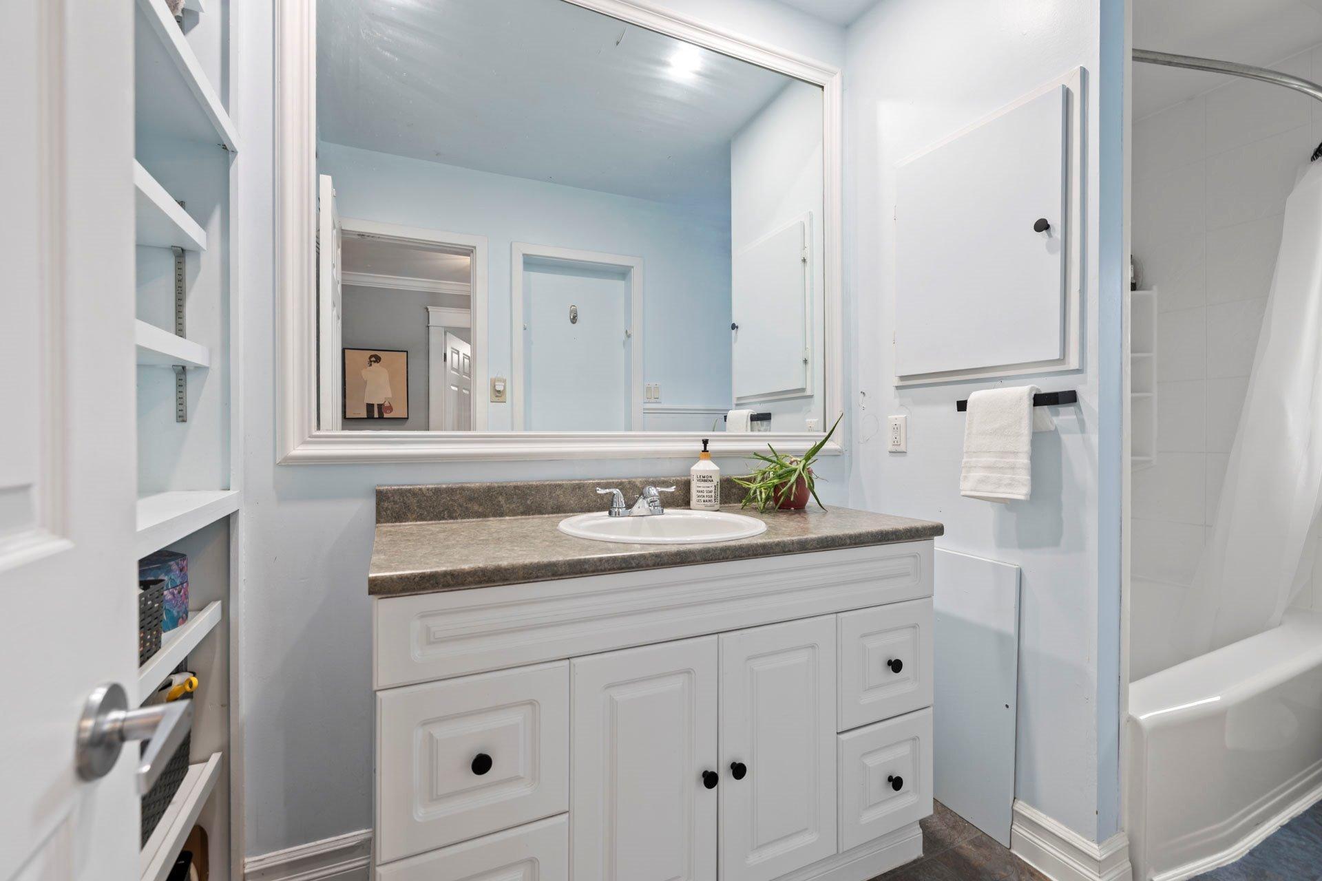 









85


Av. Parkdale

,
Pointe-Claire,




QC
H9R3Y6

