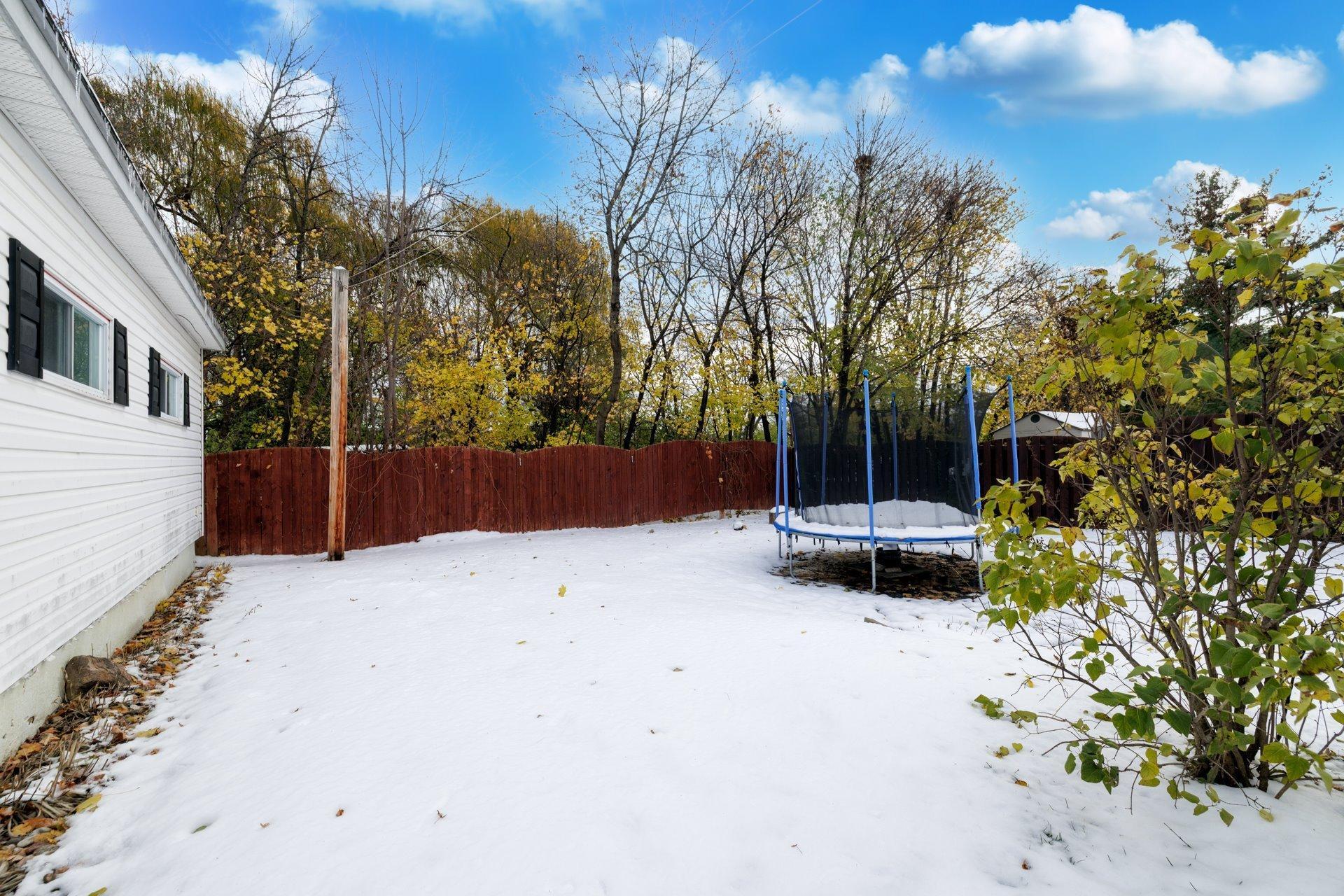 









85


Av. Parkdale

,
Pointe-Claire,




QC
H9R3Y6

