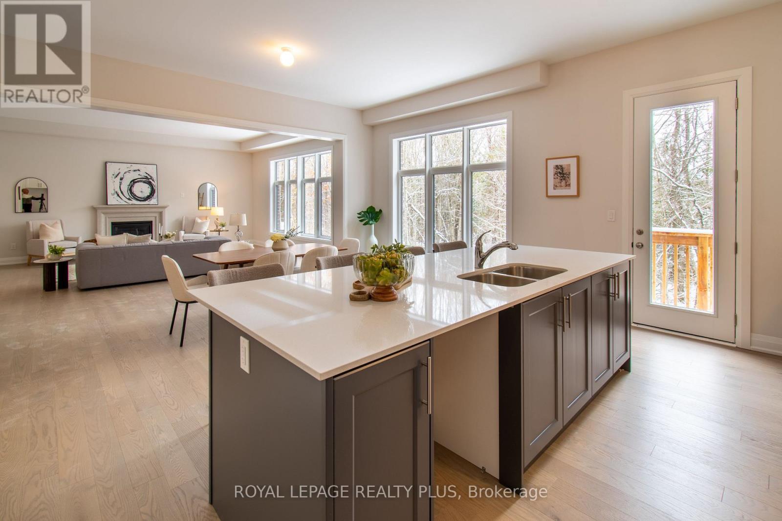 












980 CHURCH DRIVE

,
Innisfil,




Ontario
L0L1W0

