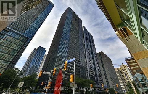 Welcome to PH4401-110 Charles St E!