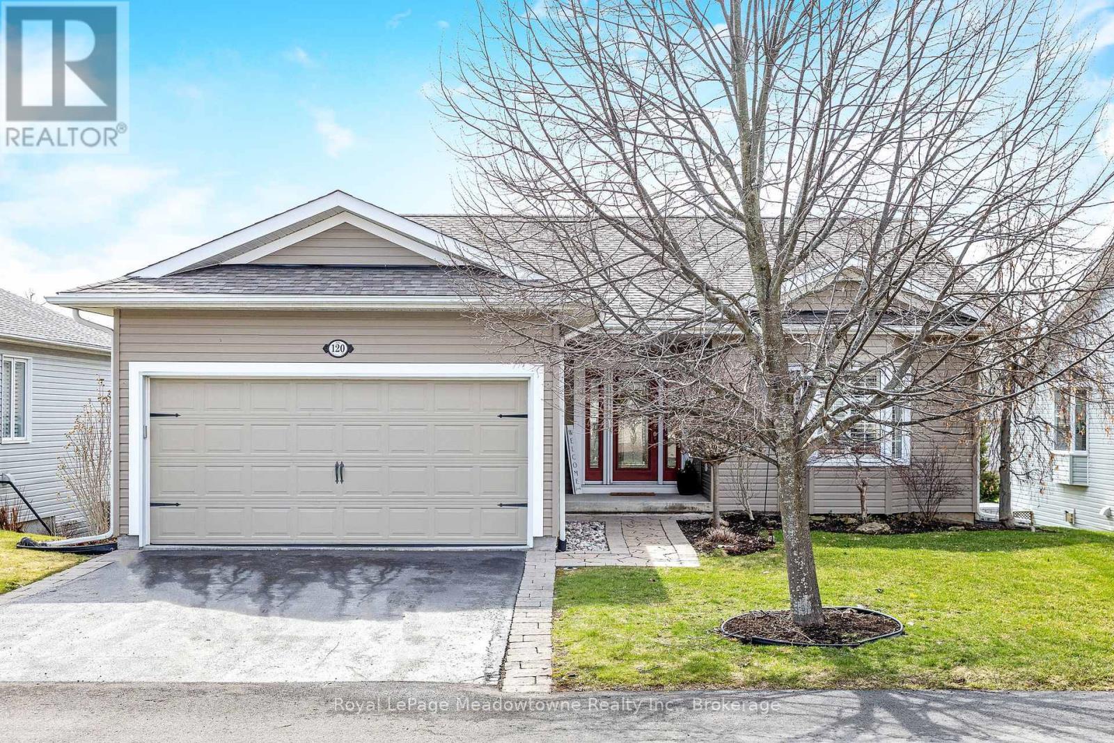 












120 GRACEHILL CRESCENT

,
Hamilton (Freelton),




Ontario
L8B1A5

