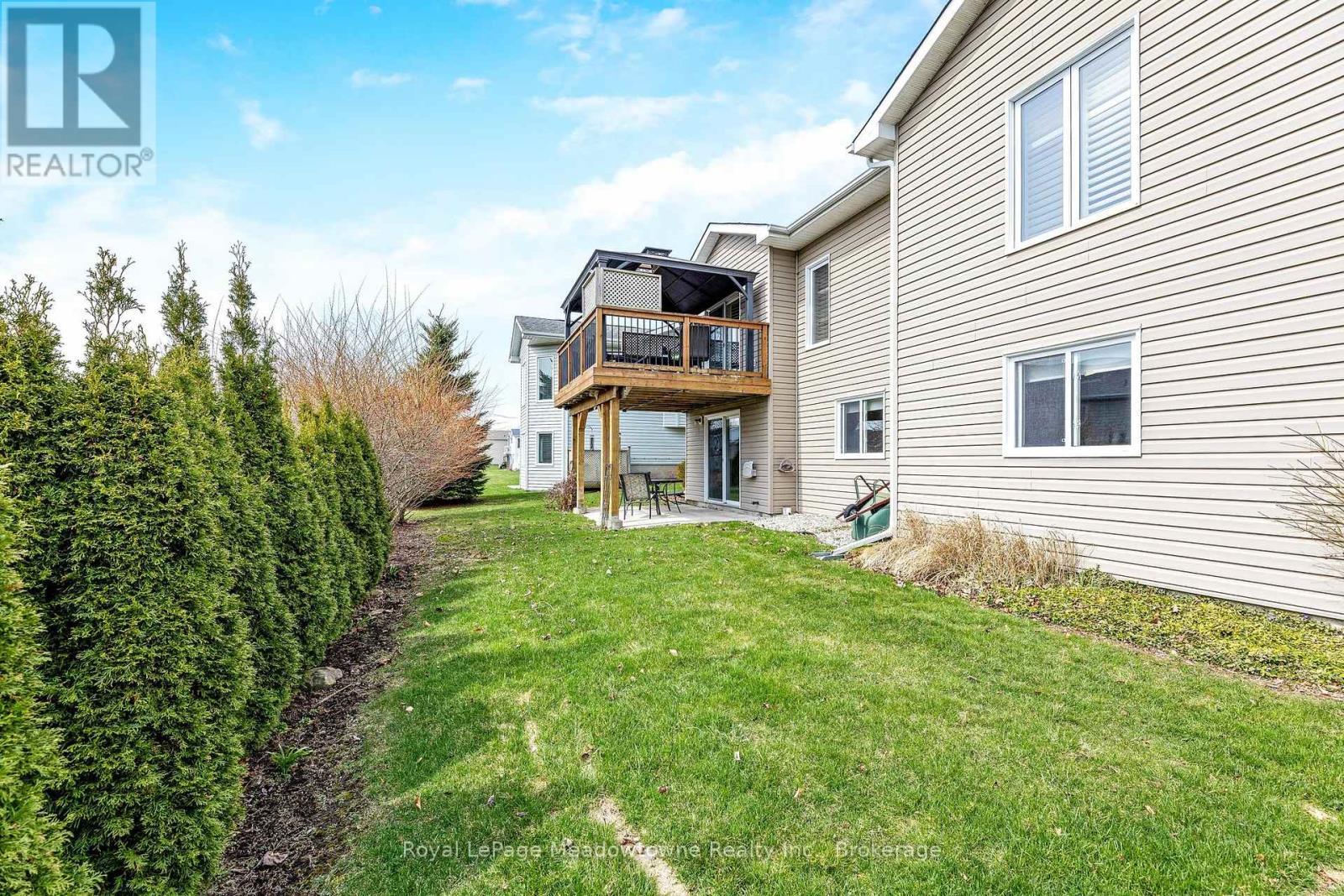 












120 GRACEHILL CRESCENT

,
Hamilton (Freelton),




Ontario
L8B1A5

