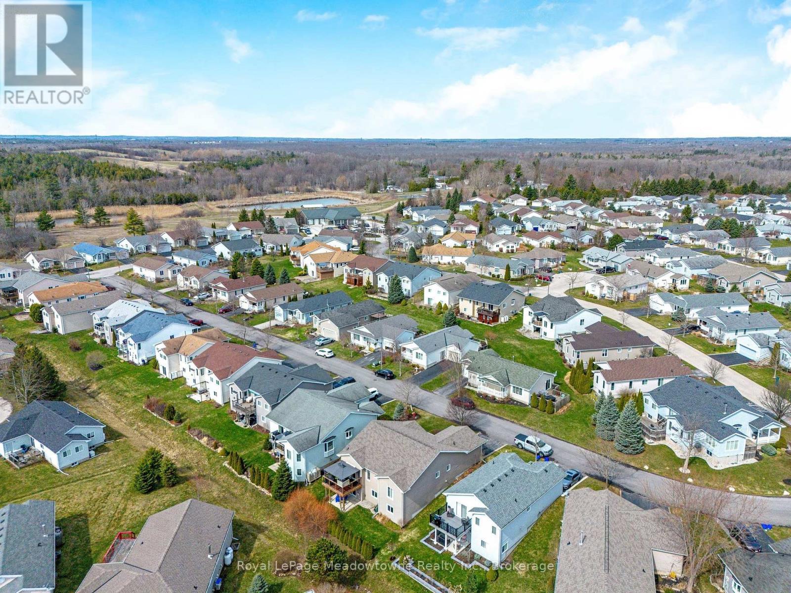 












120 GRACEHILL CRESCENT

,
Hamilton (Freelton),




Ontario
L8B1A5

