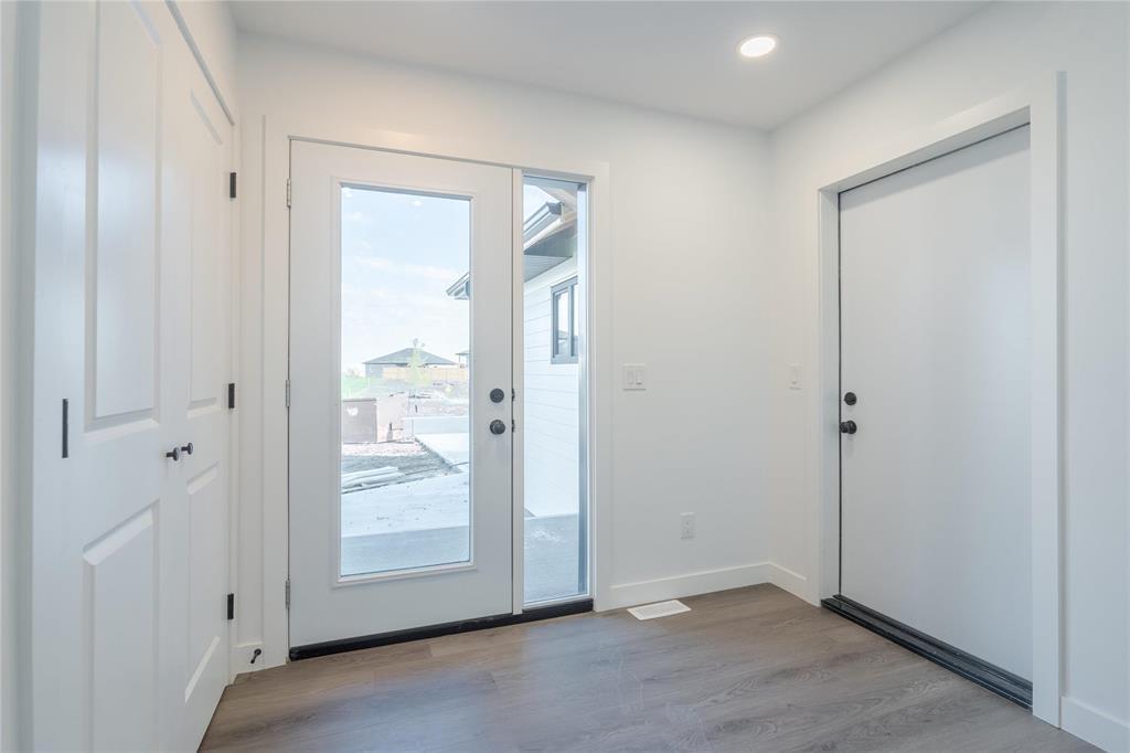 












5 Wild Plum Lane

,
Steinbach,




Manitoba
R5G2Z1

