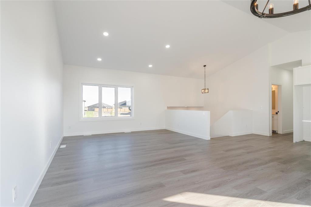 












5 Wild Plum Lane

,
Steinbach,




Manitoba
R5G2Z1

