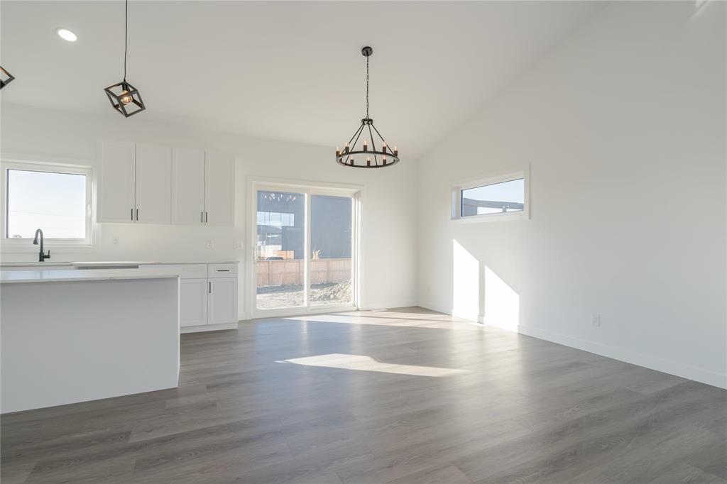 












5 Wild Plum Lane

,
Steinbach,




Manitoba
R5G2Z1

