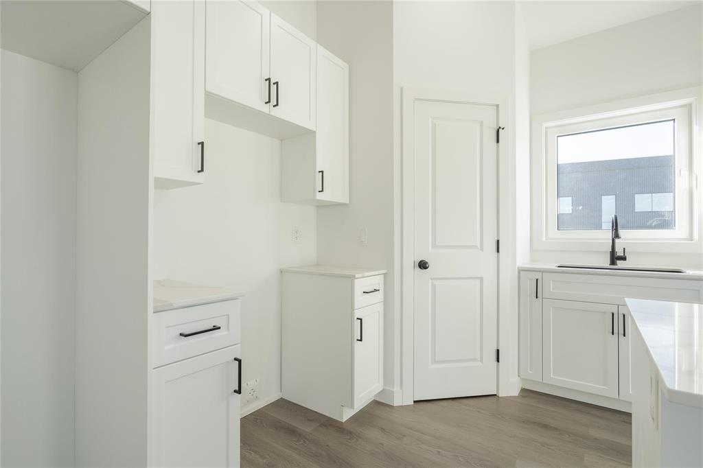 












5 Wild Plum Lane

,
Steinbach,




Manitoba
R5G2Z1

