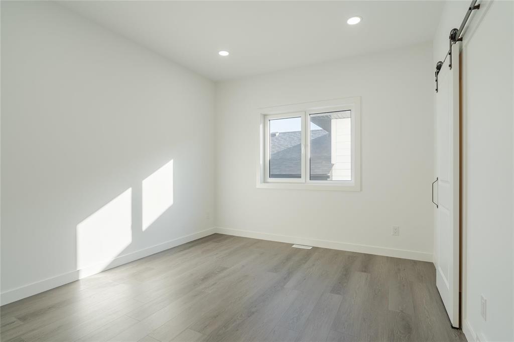 












5 Wild Plum Lane

,
Steinbach,




Manitoba
R5G2Z1

