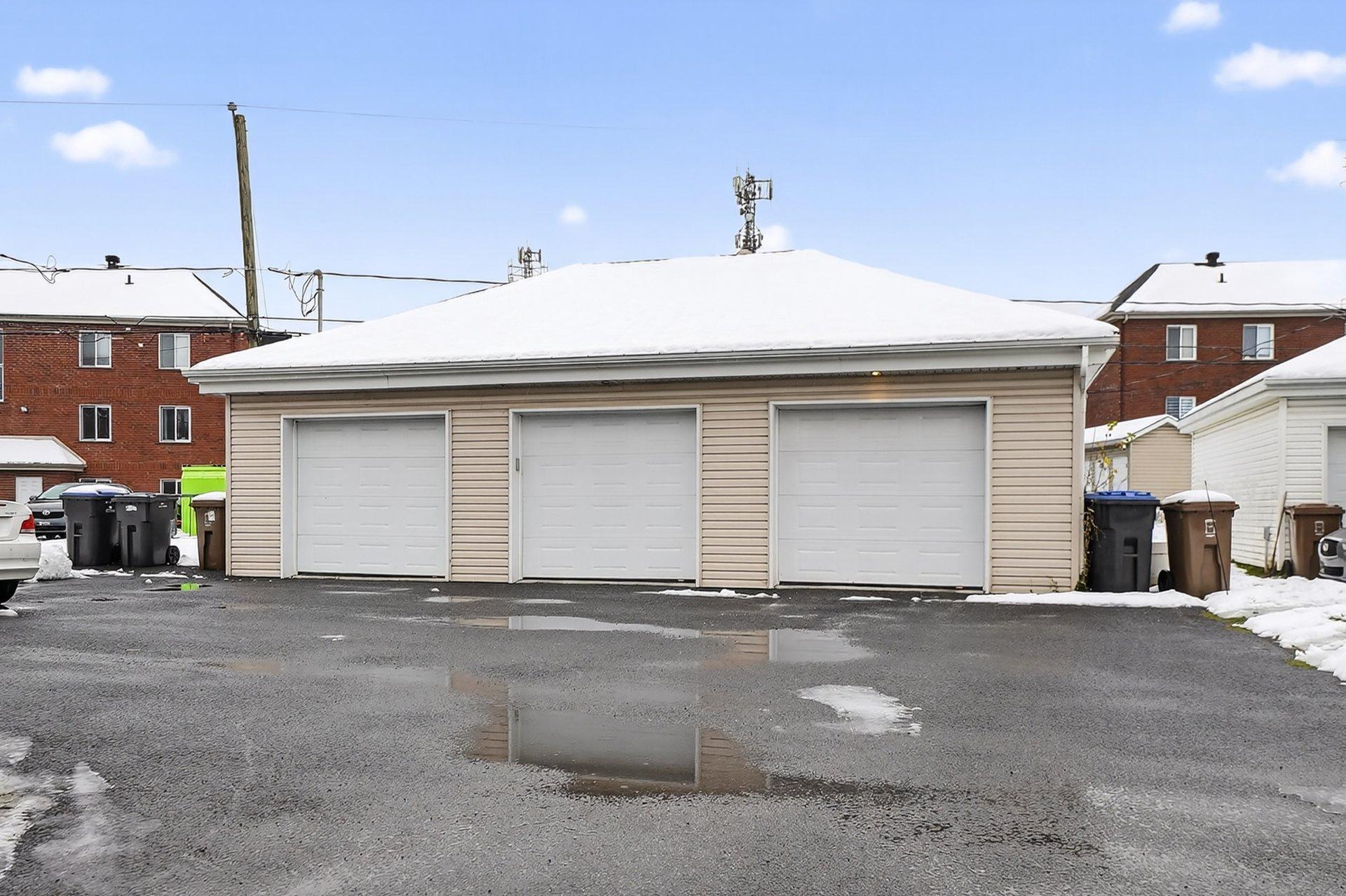 









30


Rue du Jade

,
Saint-Jean-sur-Richelieu,




QC
J2W0C7

