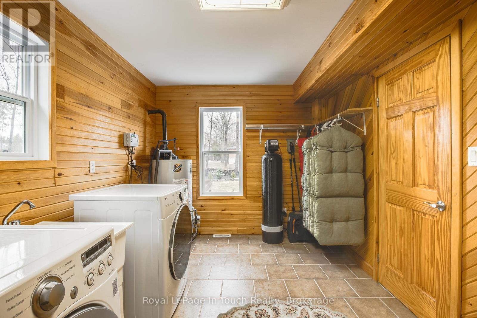 












1751 TINY BEACHES ROAD S

,
Tiny,




Ontario
L0L1P1

