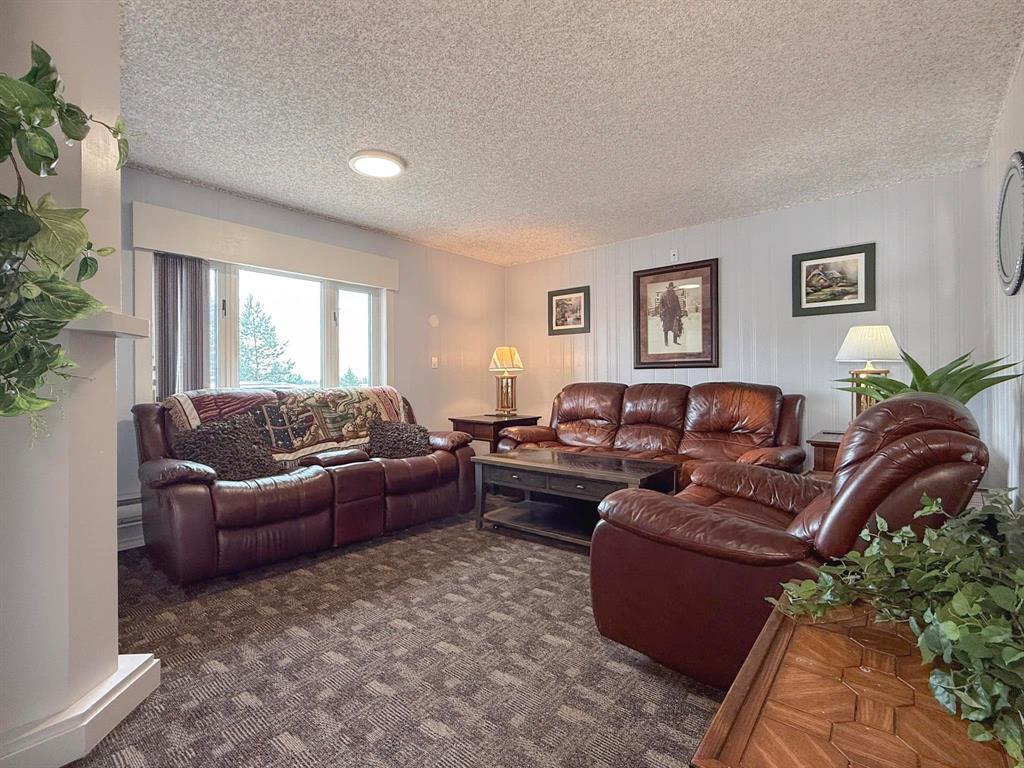 












251 Third Street

,
Pipestone,




Manitoba
R0M1X0

