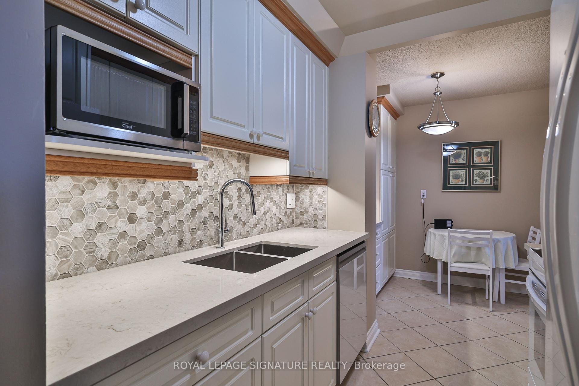 









820


Burnhamthorpe

Road, 2105,
Toronto,




ON
M9C 4W2

