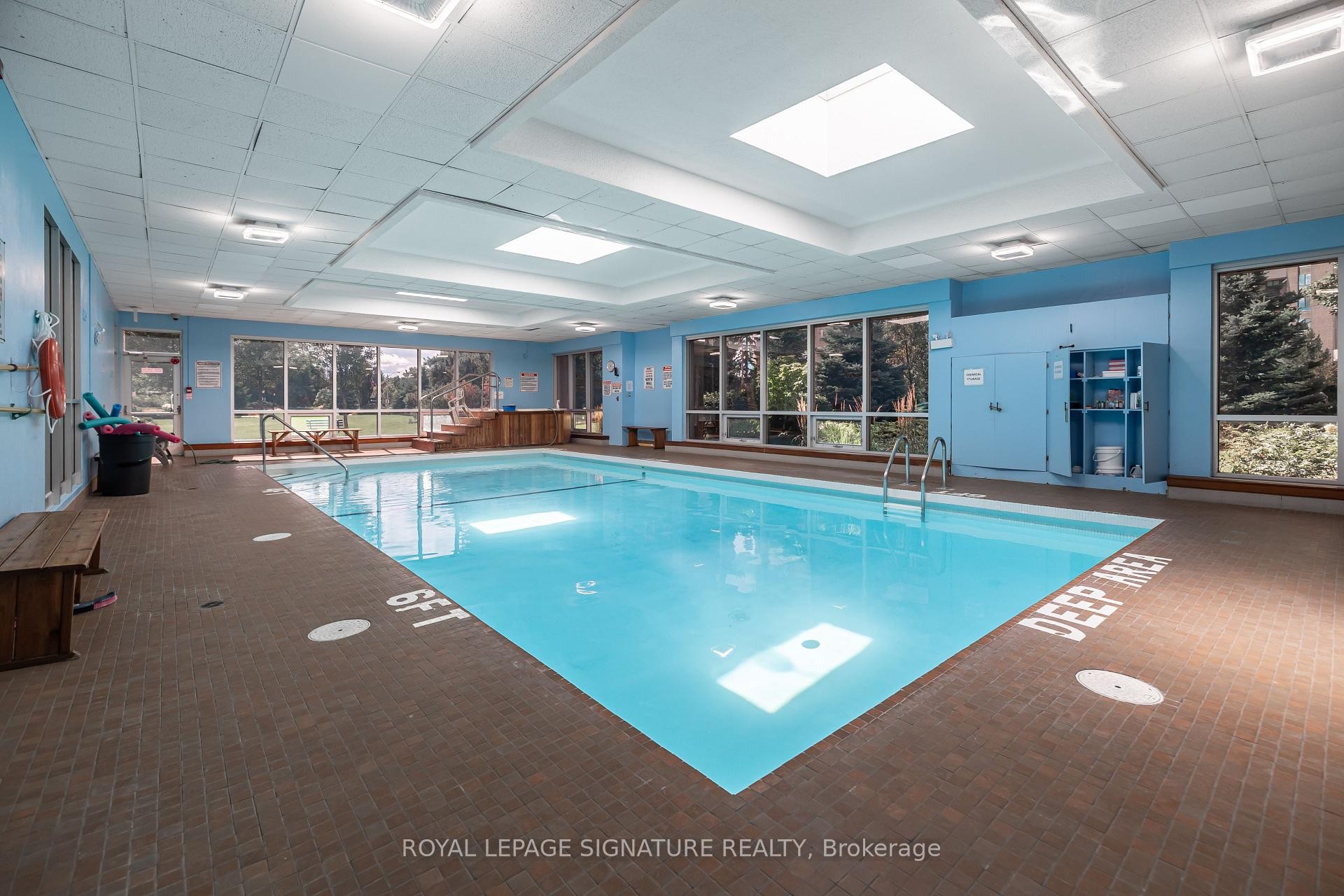 









820


Burnhamthorpe

Road, 2105,
Toronto,




ON
M9C 4W2

