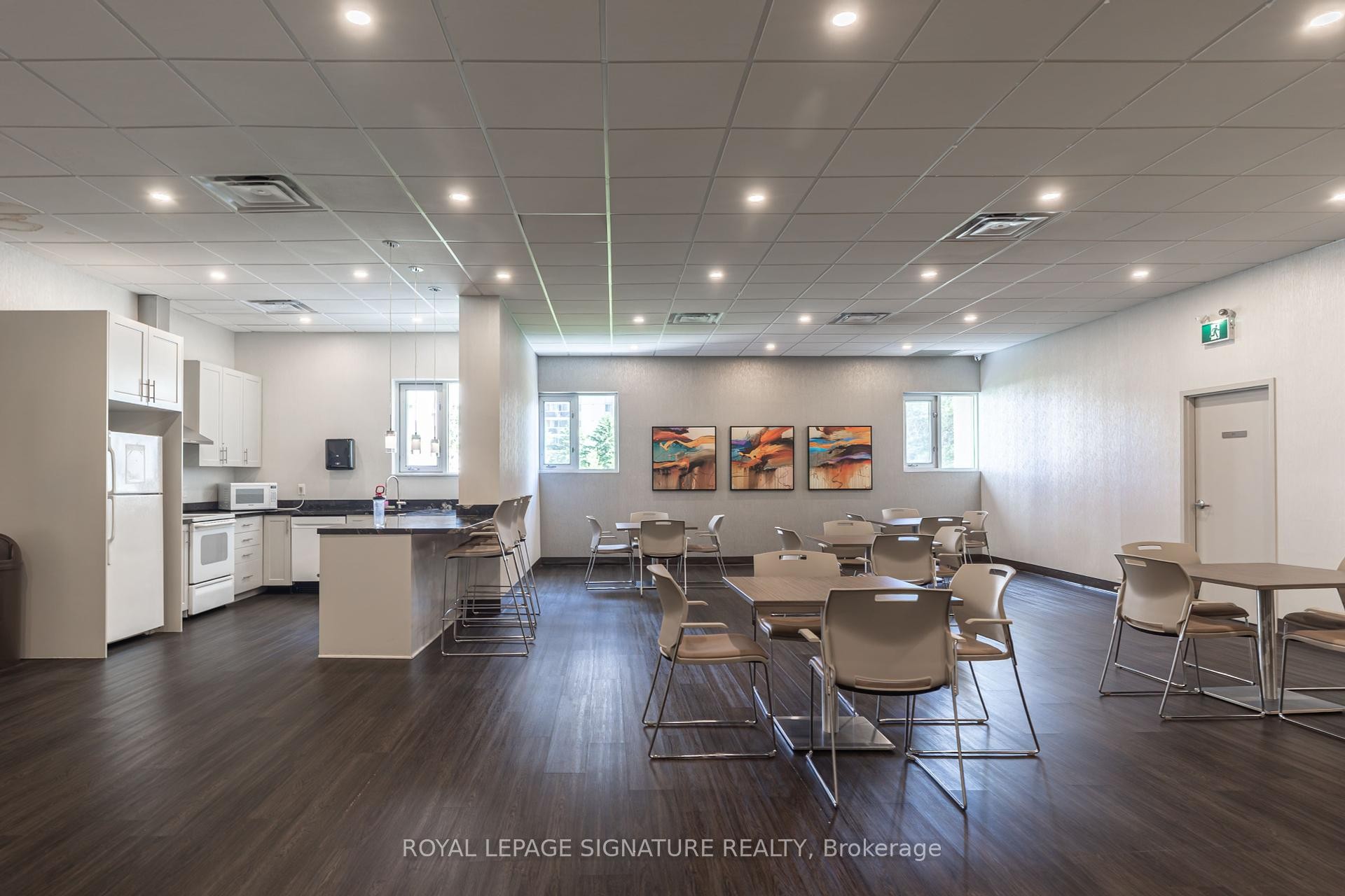 









820


Burnhamthorpe

Road, 2105,
Toronto,




ON
M9C 4W2

