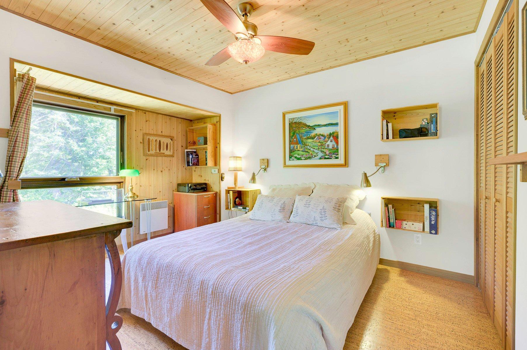 









1494


3e Avenue

,
Val-Morin,




QC
J0T2R0

