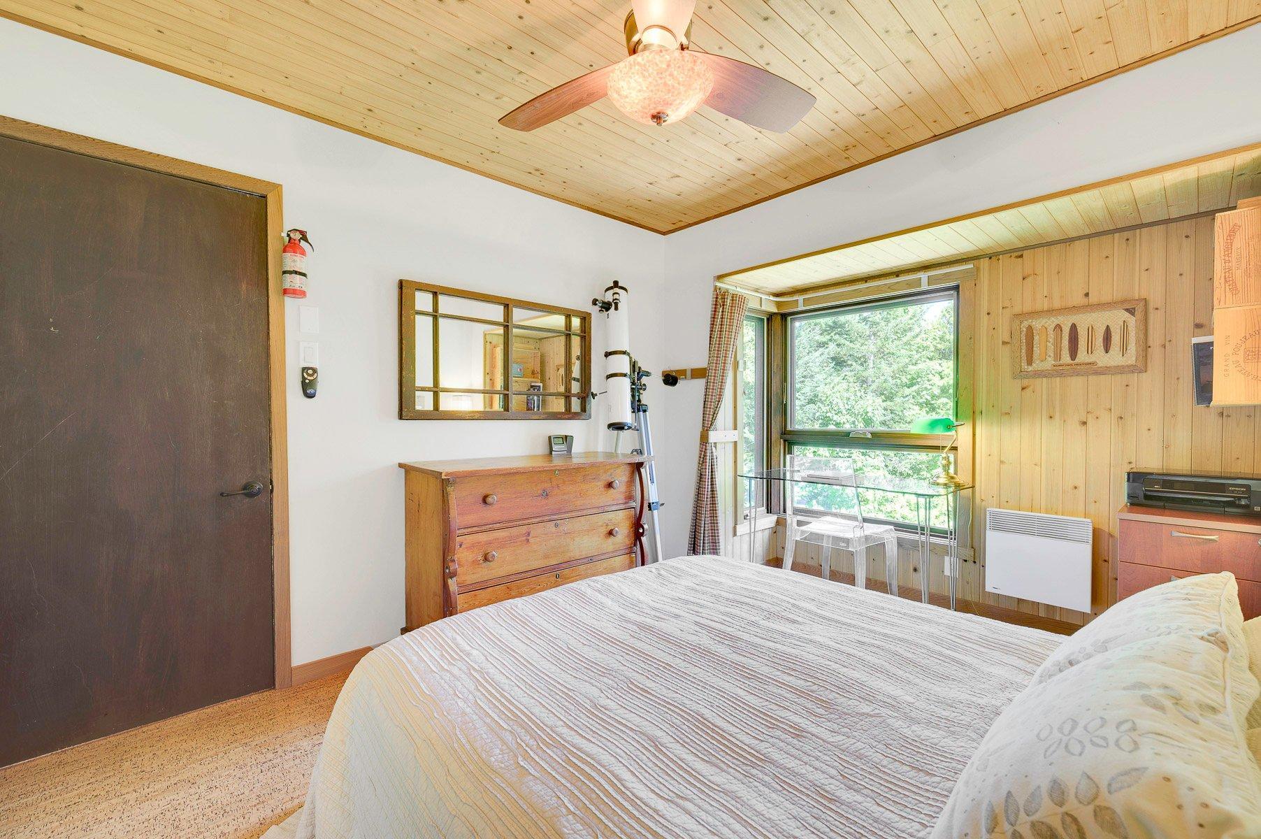 









1494


3e Avenue

,
Val-Morin,




QC
J0T2R0

