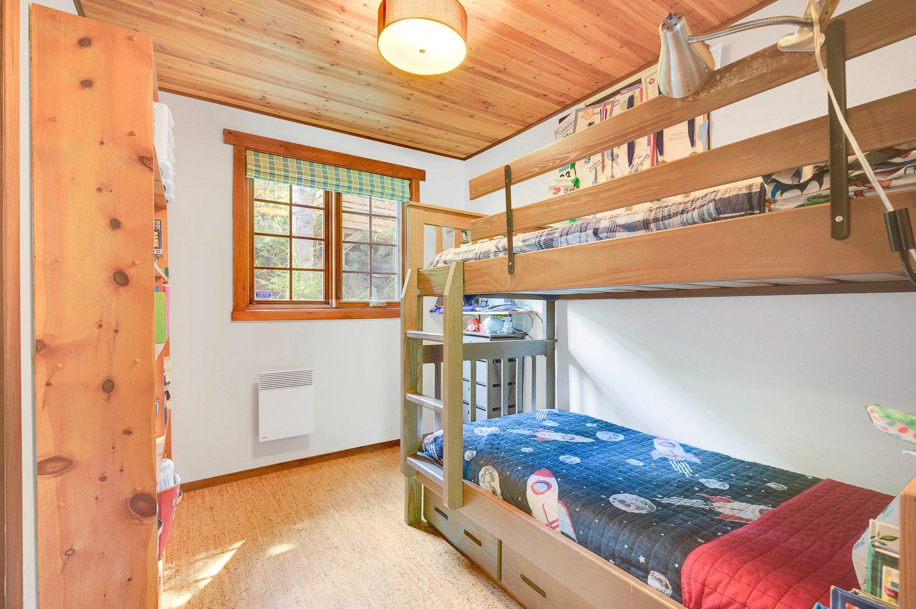 









1494


3e Avenue

,
Val-Morin,




QC
J0T2R0

