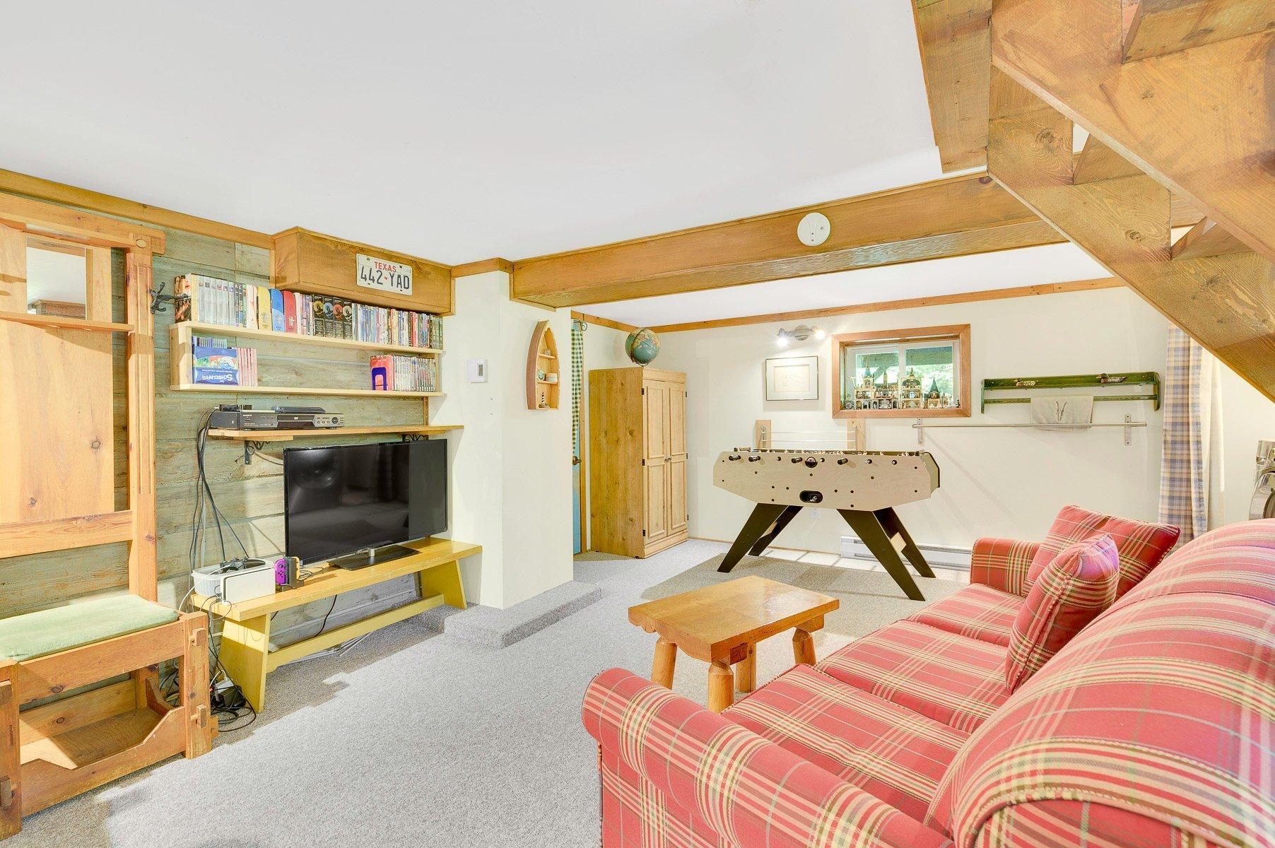









1494


3e Avenue

,
Val-Morin,




QC
J0T2R0

