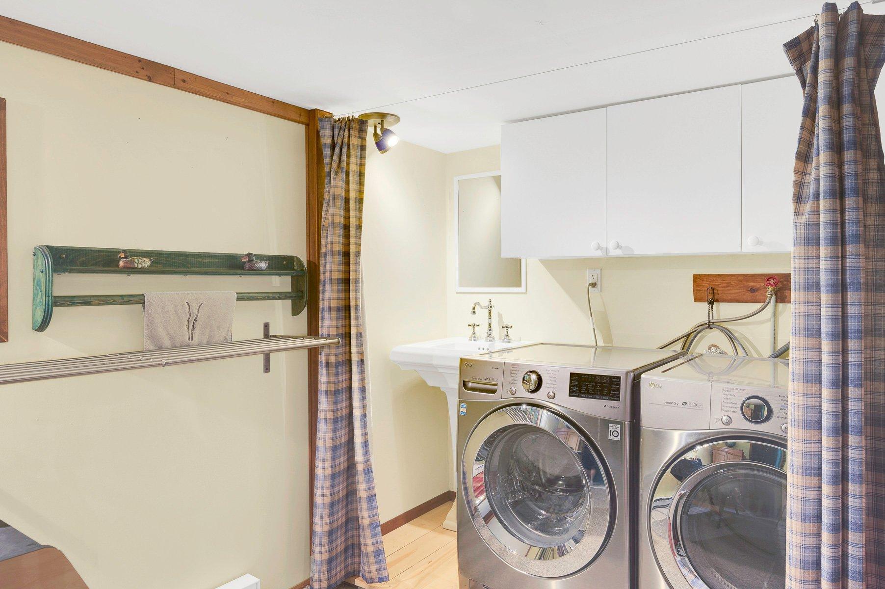 









1494


3e Avenue

,
Val-Morin,




QC
J0T2R0

