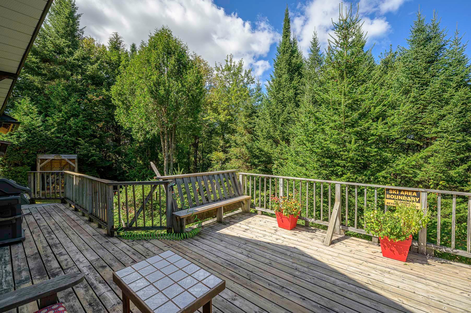 









1494


3e Avenue

,
Val-Morin,




QC
J0T2R0


