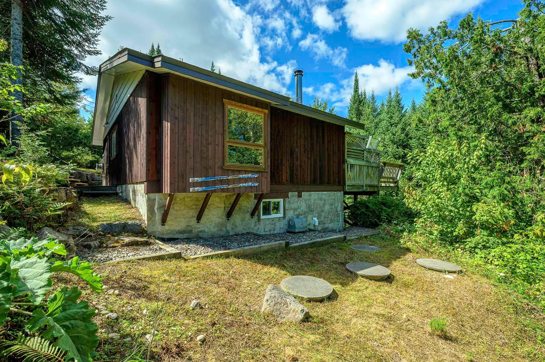 









1494


3e Avenue

,
Val-Morin,




QC
J0T2R0

