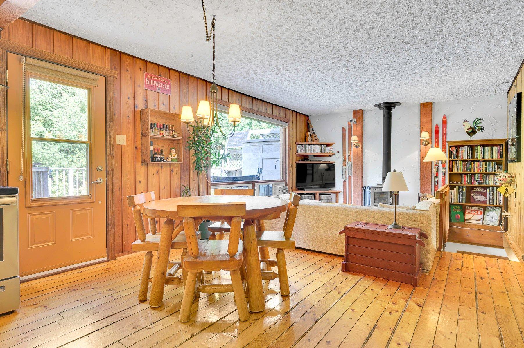 









1494


3e Avenue

,
Val-Morin,




QC
J0T2R0

