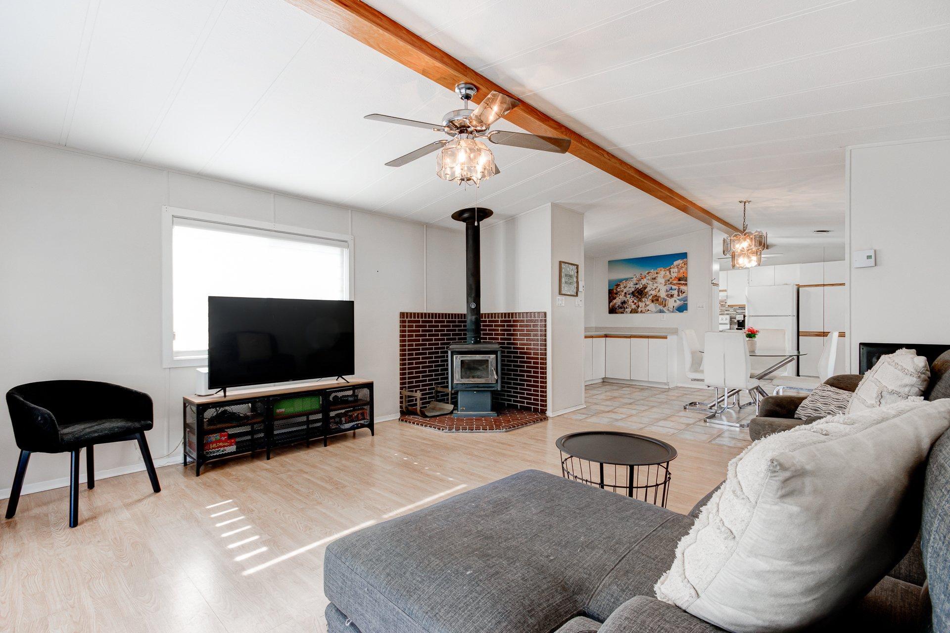 









3950


Boul. Sir-Wilfrid-Laurier

, 621,
Longueuil (Saint-Hubert),




QC
J3Y5Y9

