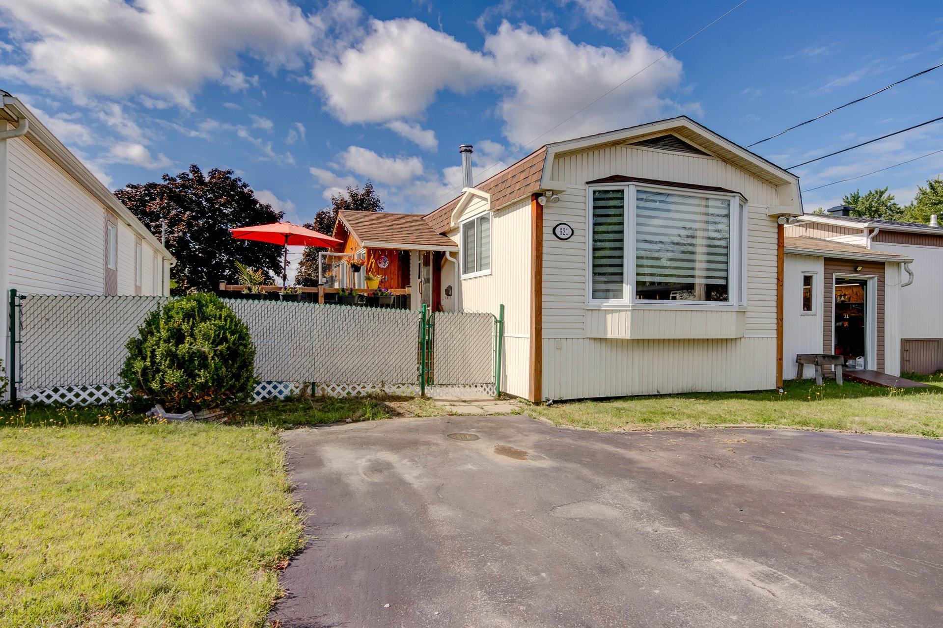 









3950


Boul. Sir-Wilfrid-Laurier

, 621,
Longueuil (Saint-Hubert),




QC
J3Y5Y9

