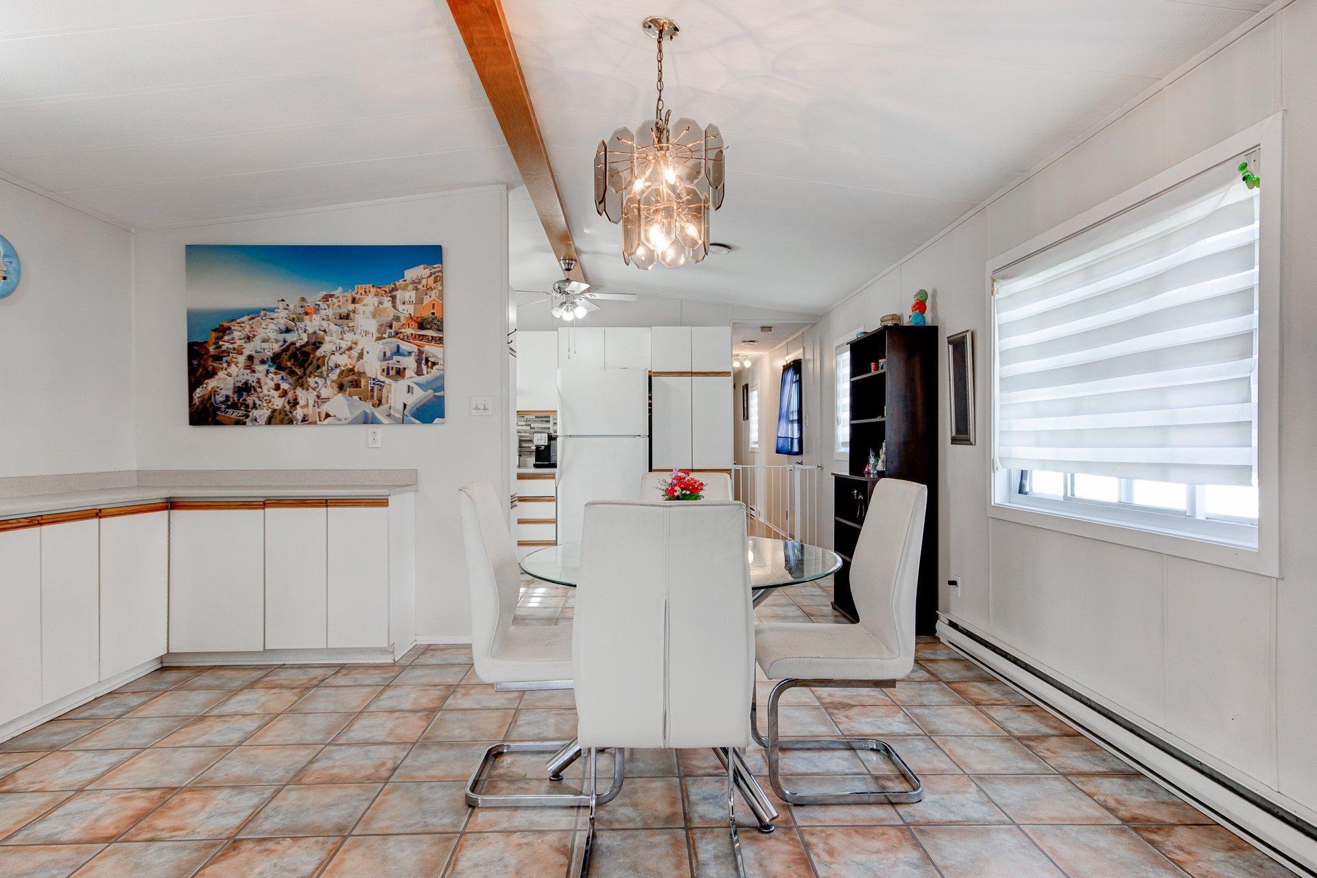 









3950


Boul. Sir-Wilfrid-Laurier

, 621,
Longueuil (Saint-Hubert),




QC
J3Y5Y9

