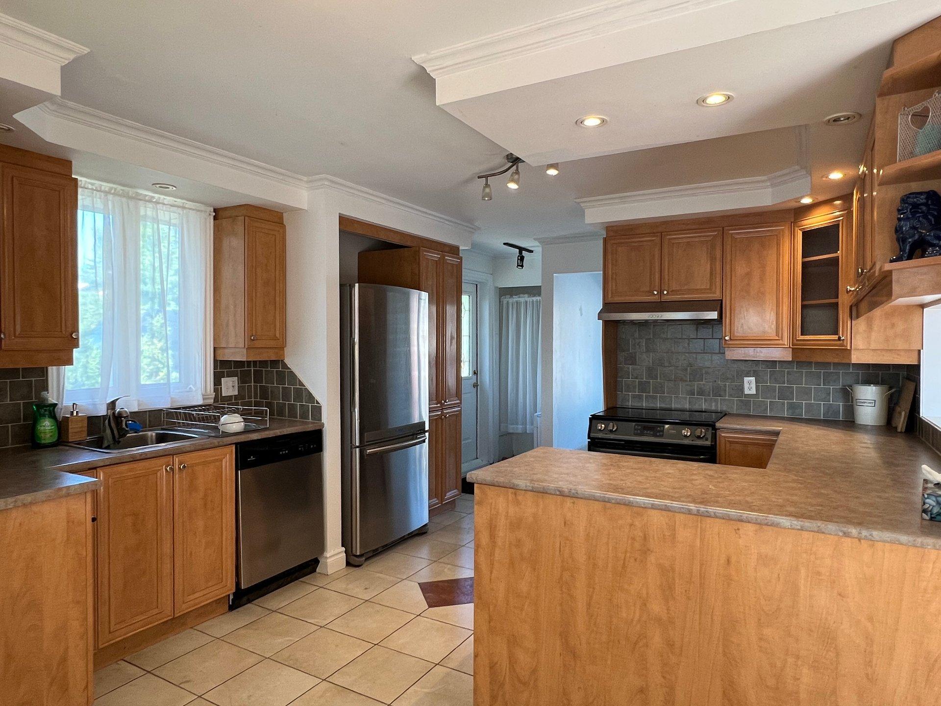 









13

 - 15


Rue Alfred

,
Laval (Sainte-Rose),




QC
H7L2G8

